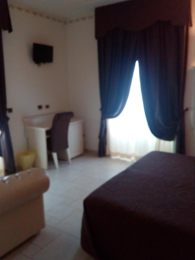 Hotel Madonna Delle Grazie Ceglie Messapica Εξωτερικό φωτογραφία