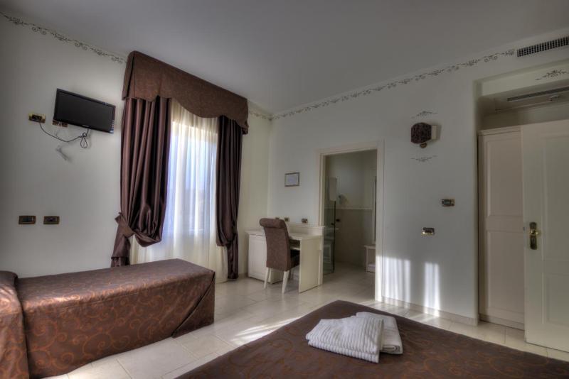 Hotel Madonna Delle Grazie Ceglie Messapica Εξωτερικό φωτογραφία